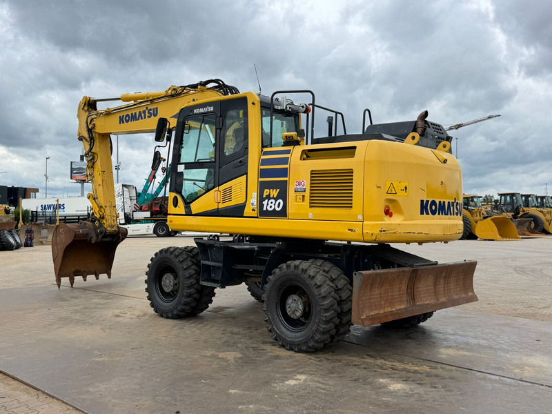 Komatsu PW180-11 - Escavatore gommato: foto 3 Komatsu PW180-11 - Escavatore gommato: foto 3