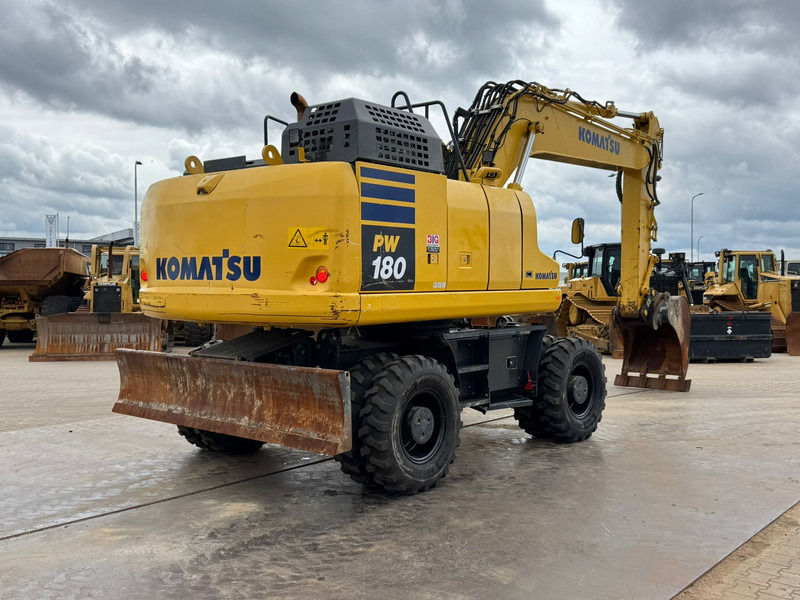 Komatsu PW180-11 - Escavatore gommato: foto 5 Komatsu PW180-11 - Escavatore gommato: foto 5