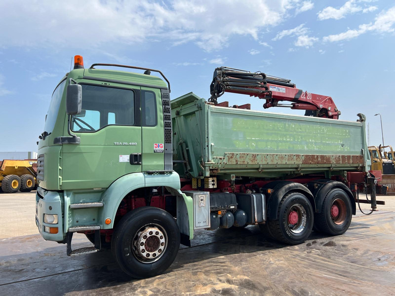 MAN TGA 26.480 tipper + HMF crane - Autocarro ribaltabile, Camion con gru: foto 1 MAN TGA 26.480 tipper + HMF crane - Autocarro ribaltabile, Camion con gru: foto 1