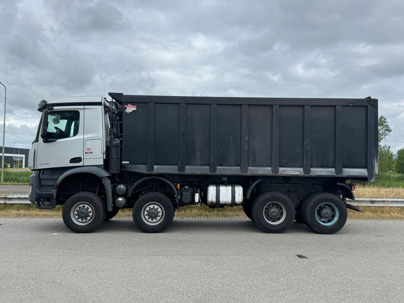 MERCEDESBENZ Arocs 4848 8x8 - Autocarro ribaltabile: foto 2 MERCEDESBENZ Arocs 4848 8x8 - Autocarro ribaltabile: foto 2