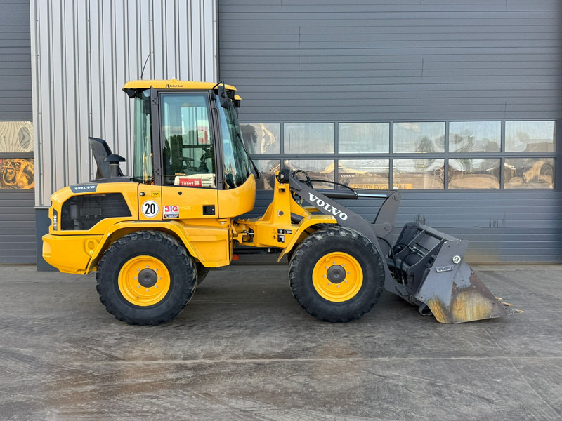 Volvo L30G - Pala gommata: foto 5 Volvo L30G - Pala gommata: foto 5