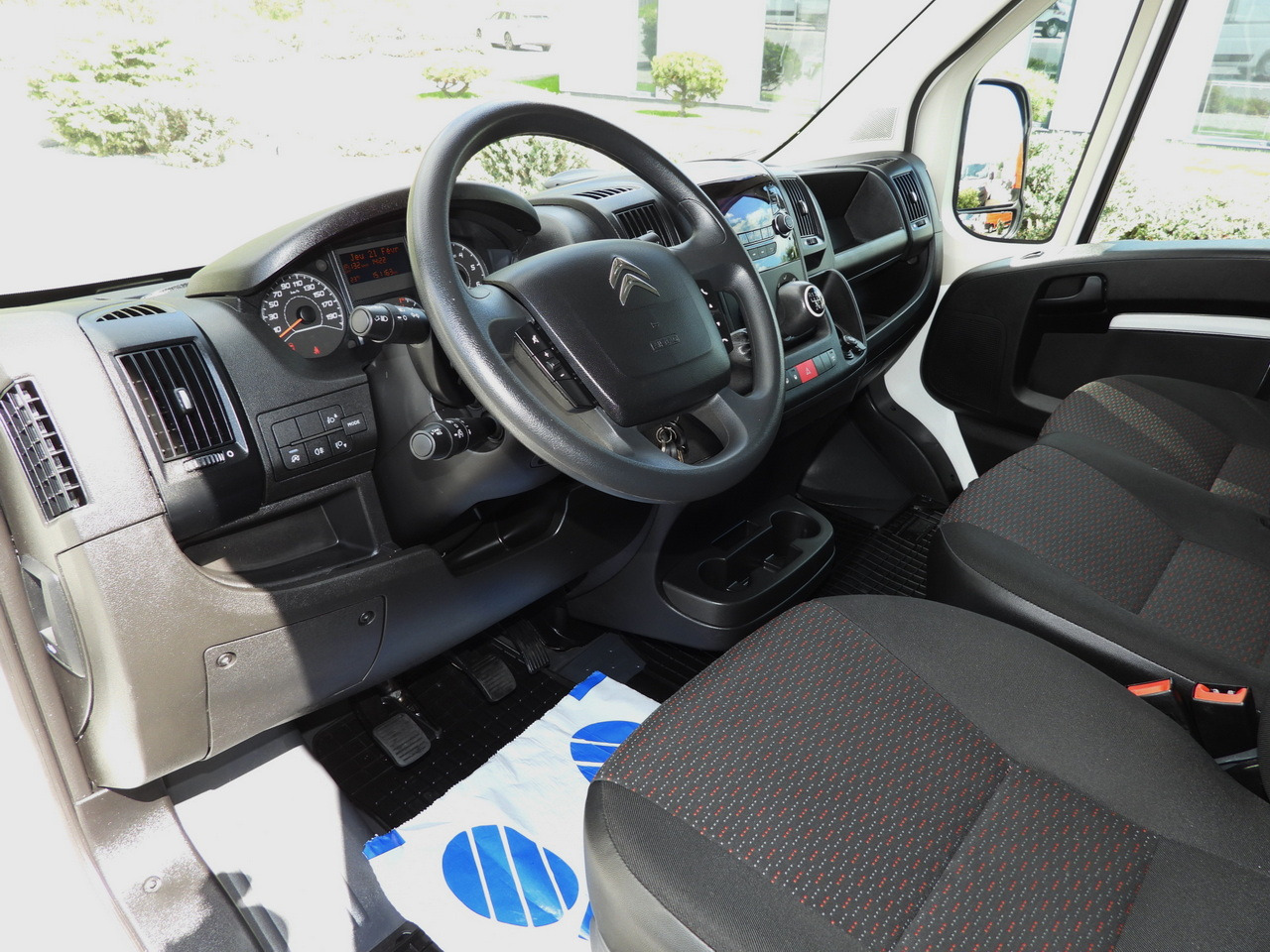 CITROEN JUMPER BOX DELIVERY VAN 7 SEATS CRUISE CONTROL  120HP - Furgone chiuso: foto 2 CITROEN JUMPER BOX DELIVERY VAN 7 SEATS CRUISE CONTROL  120HP - Furgone chiuso: foto 2