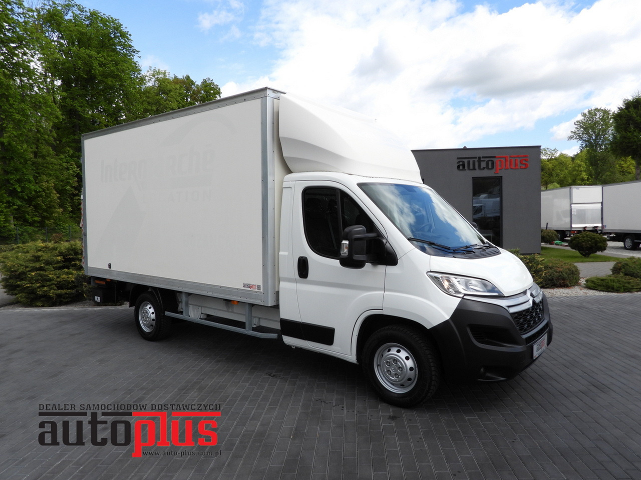 CITROEN JUMPER BOX LIFT 8 PALLETS CRUISE CONTROL NAVIGATION AIR CONDITIONING  165HP - Furgone box: foto 1 CITROEN JUMPER BOX LIFT 8 PALLETS CRUISE CONTROL NAVIGATION AIR CONDITIONING  165HP - Furgone box: foto 1