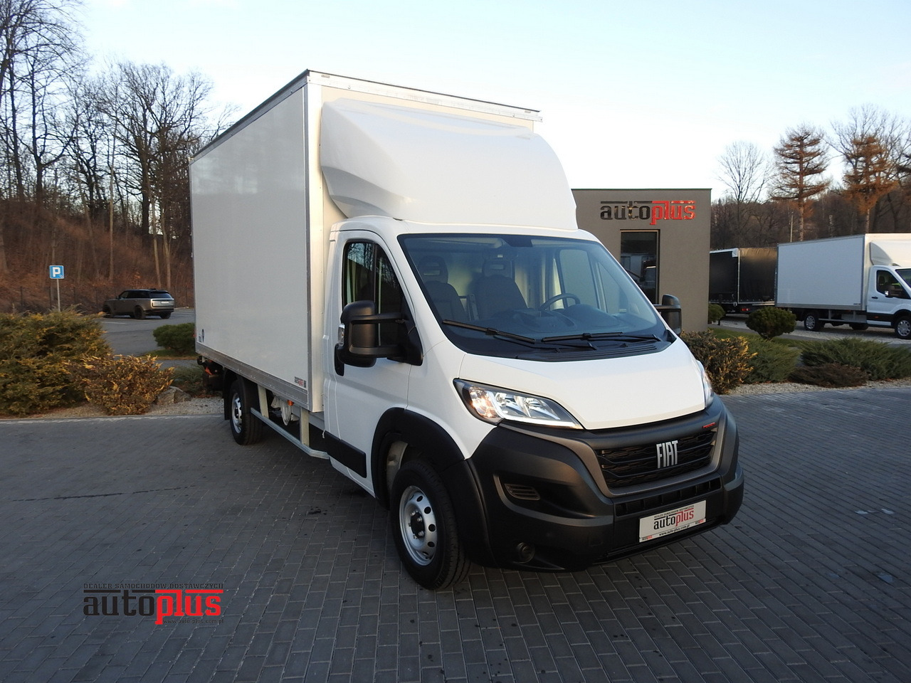 FIAT DUCATO BOX LIFT 8 PALLETS CRUISE CONTROL AIR CONDITIONING 180HP - Furgone box: foto 1 FIAT DUCATO BOX LIFT 8 PALLETS CRUISE CONTROL AIR CONDITIONING 180HP - Furgone box: foto 1