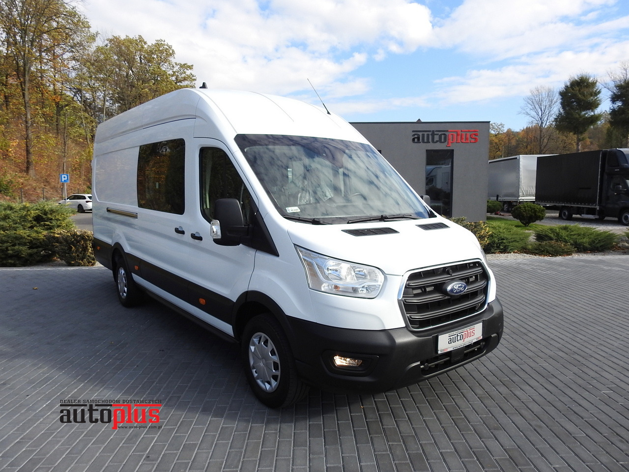 FORD TRANSIT BOX DELIVERY VAN 6 SEATS CRUISE CONTROL AIR CONDITIONING LED LIGHTS 130HP - Furgone chiuso: foto 1 FORD TRANSIT BOX DELIVERY VAN 6 SEATS CRUISE CONTROL AIR CONDITIONING LED LIGHTS 130HP - Furgone chiuso: foto 1