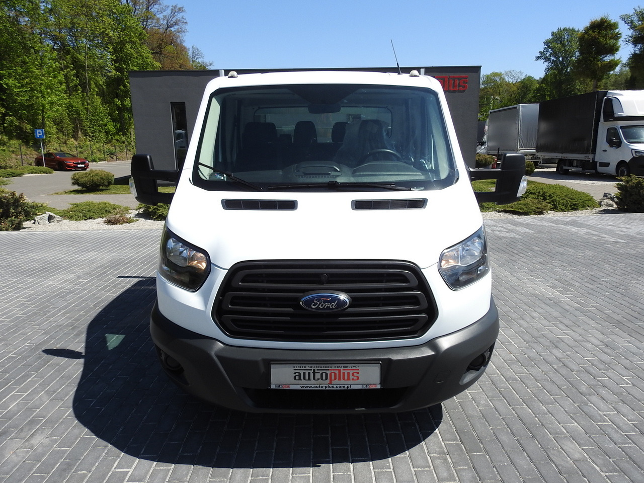 FORD TRANSIT STAKE BODY DOUBLE CABIN DOKA 7 SEATS AIR CONDITIONING 130HP - Furgone doppia cabina: foto 5 FORD TRANSIT STAKE BODY DOUBLE CABIN DOKA 7 SEATS AIR CONDITIONING 130HP - Furgone doppia cabina: foto 5
