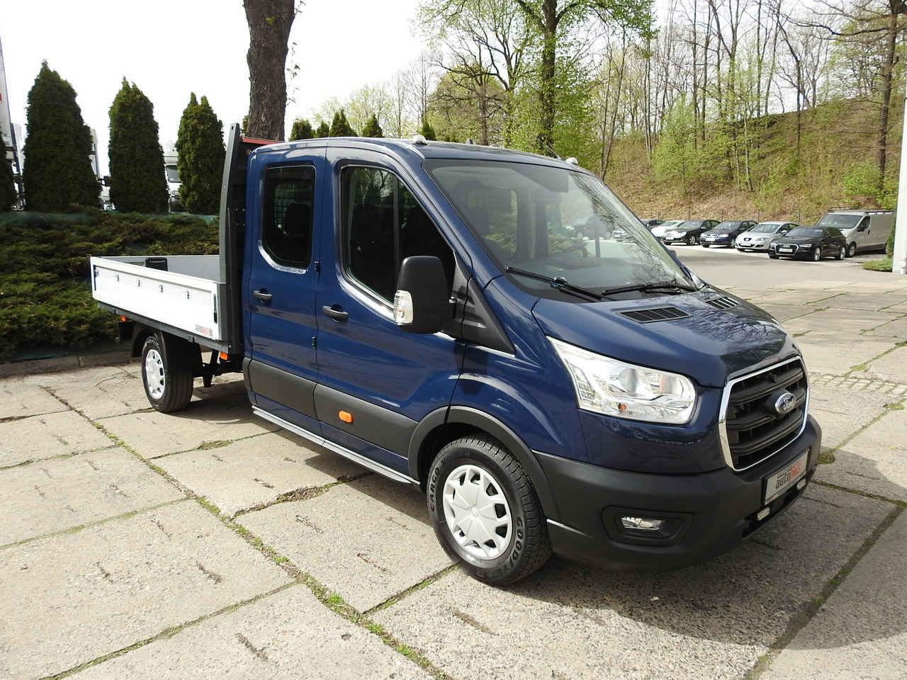 FORD TRANSIT STAKE BODY DOUBLE CABIN DOKA 7 SEATS CRUISE CONTROL AIR CONDITIONING LED LIGHTS 130HP - Furgone doppia cabina: foto 4 FORD TRANSIT STAKE BODY DOUBLE CABIN DOKA 7 SEATS CRUISE CONTROL AIR CONDITIONING LED LIGHTS 130HP - Furgone doppia cabina: foto 4