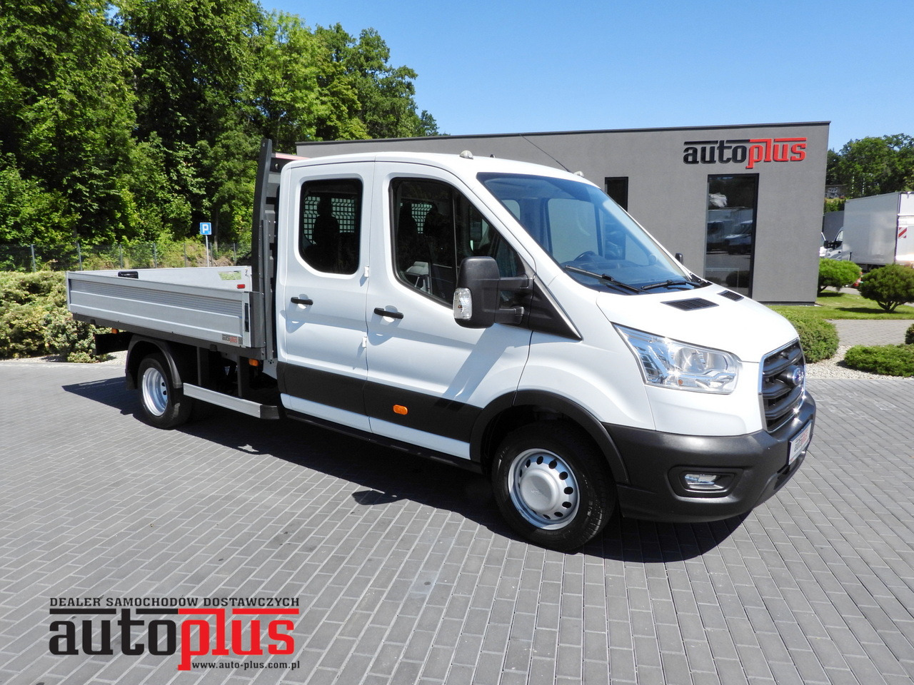FORD TRANSIT STAKE BODY DOUBLE CABIN DOKA 7 SEATS TWIN WHEELS AIR CONDITIONING 130HP - Furgone doppia cabina: foto 1 FORD TRANSIT STAKE BODY DOUBLE CABIN DOKA 7 SEATS TWIN WHEELS AIR CONDITIONING 130HP - Furgone doppia cabina: foto 1