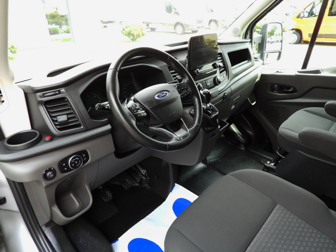 FORD TRANSIT TARPAULIN 10 PALLETS WEBASTO CRUISE CONTROL LED LIGHTS PNEUMATICS AIR CONDITIONING 160HP - Furgone centinato: foto 2 FORD TRANSIT TARPAULIN 10 PALLETS WEBASTO CRUISE CONTROL LED LIGHTS PNEUMATICS AIR CONDITIONING 160HP - Furgone centinato: foto 2