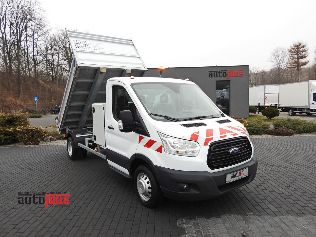 FORD TRANSIT TIPPER CRUISE CONTROL AIR CONDITIONING TWIN WHEELS 170HP - Furgone ribaltabile: foto 1 FORD TRANSIT TIPPER CRUISE CONTROL AIR CONDITIONING TWIN WHEELS 170HP - Furgone ribaltabile: foto 1