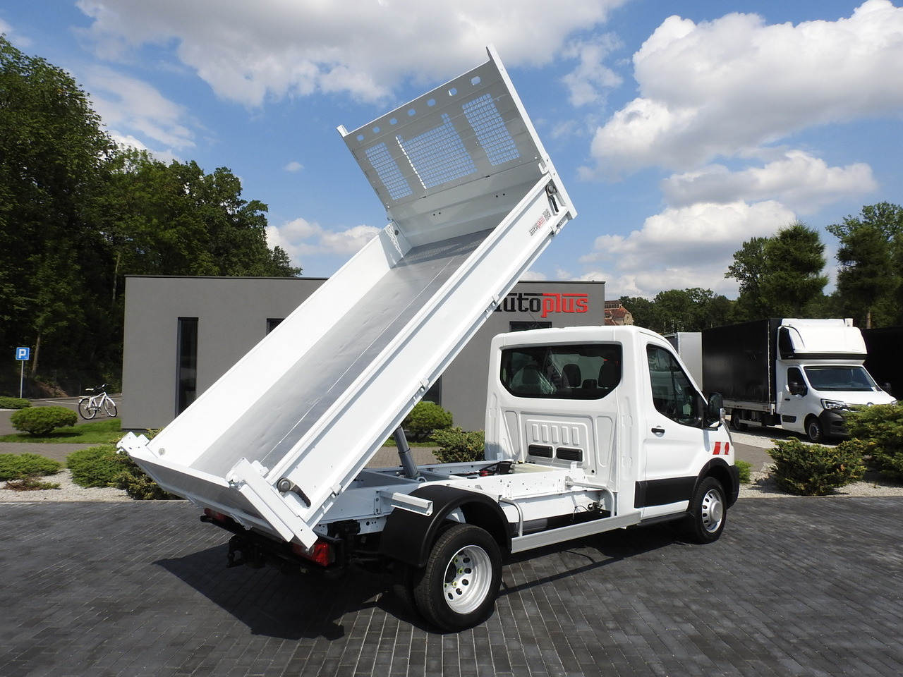 FORD TRANSIT TIPPER CRUISE CONTROL AIR CONDITIONING TWIN WHEELS 170HP - Furgone ribaltabile: foto 3 FORD TRANSIT TIPPER CRUISE CONTROL AIR CONDITIONING TWIN WHEELS 170HP - Furgone ribaltabile: foto 3