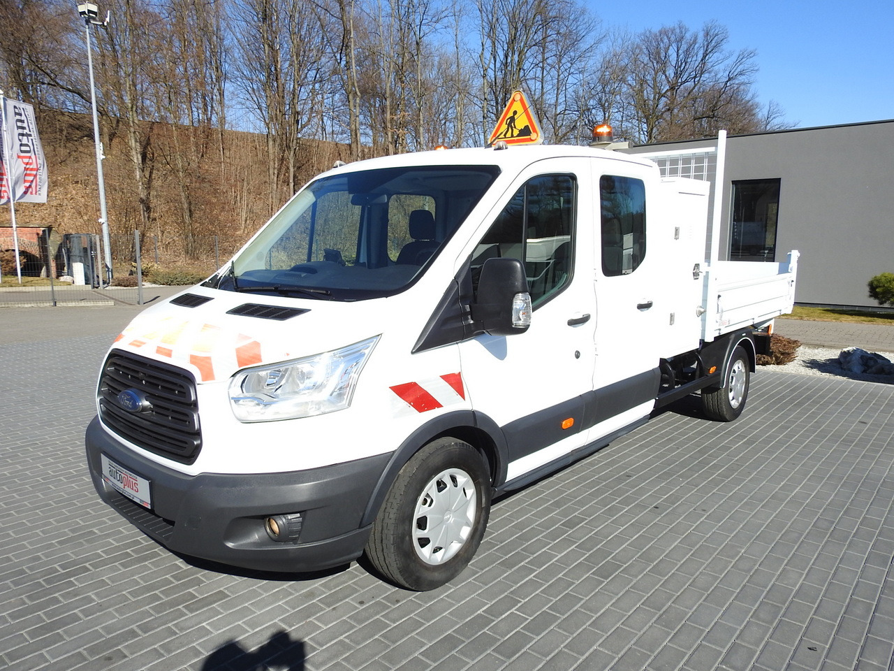 Furgone ribaltabile FORD TRANSIT TIPPER DOUBLE CABIN DOKA 6 SEATS CRUISE CONTROL AIR CONDITIONING 130HP: foto 6 Furgone ribaltabile FORD TRANSIT TIPPER DOUBLE CABIN DOKA 6 SEATS CRUISE CONTROL AIR CONDITIONING 130HP: foto 6