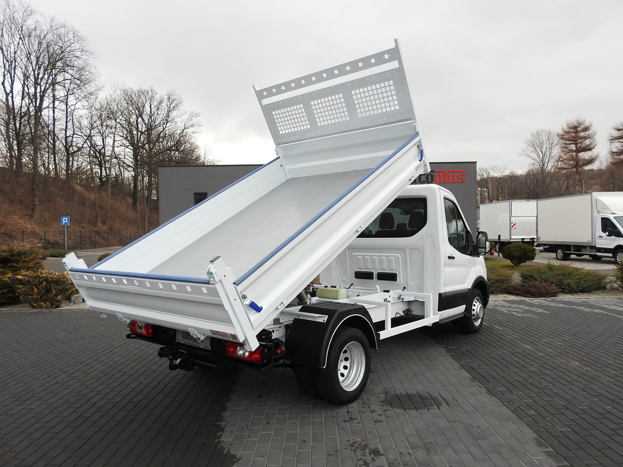 FORD TRANSIT TIPPER LED LIGHTS TWIN WHEELS AIR CONDITIONING  130HP - Furgone ribaltabile: foto 3 FORD TRANSIT TIPPER LED LIGHTS TWIN WHEELS AIR CONDITIONING  130HP - Furgone ribaltabile: foto 3