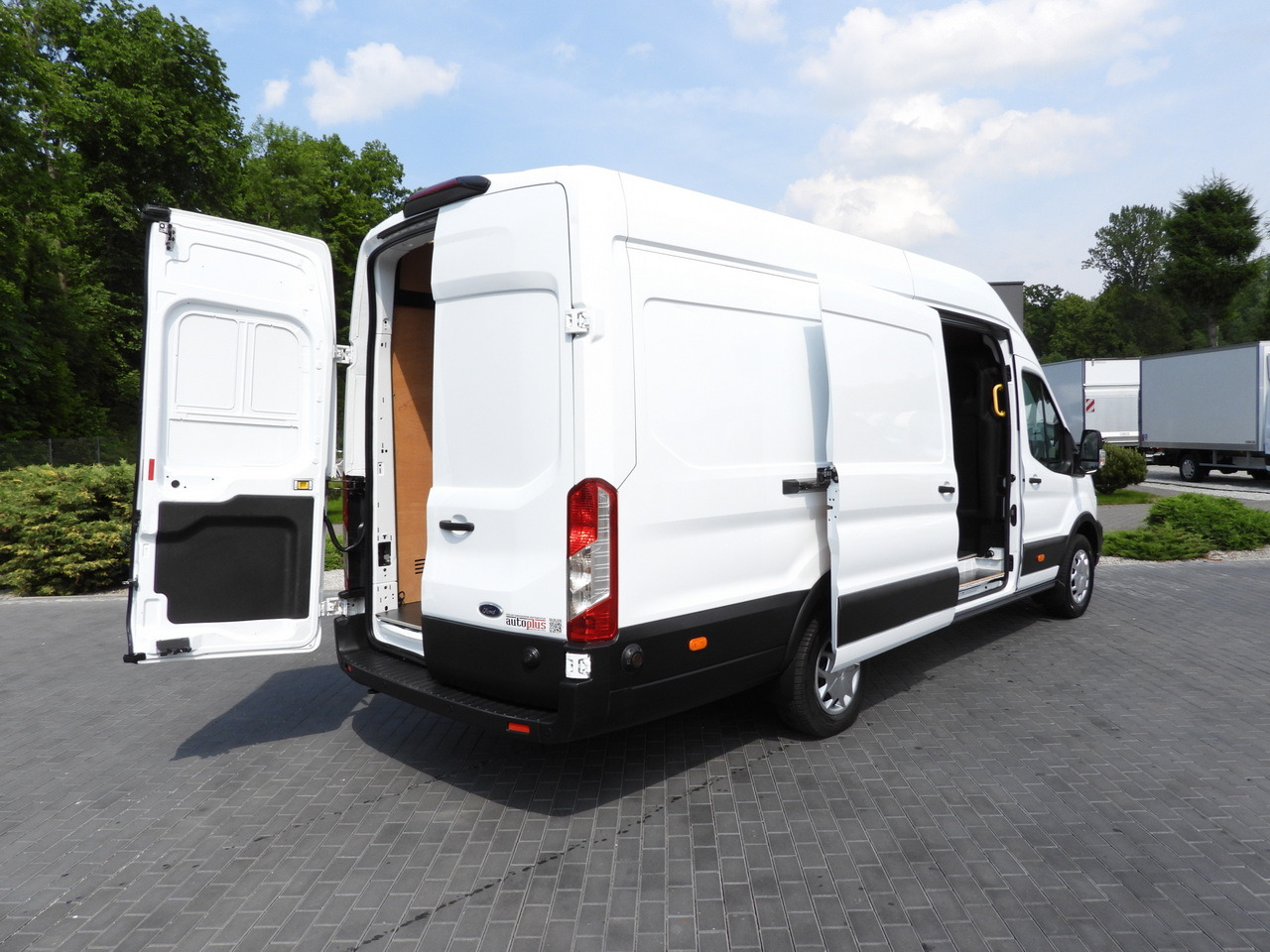 FORD TRANSIT VAN CRUISE CONTROL LED LIGHTS AIR CONDITIONING 130HP - Furgone chiuso: foto 3 FORD TRANSIT VAN CRUISE CONTROL LED LIGHTS AIR CONDITIONING 130HP - Furgone chiuso: foto 3