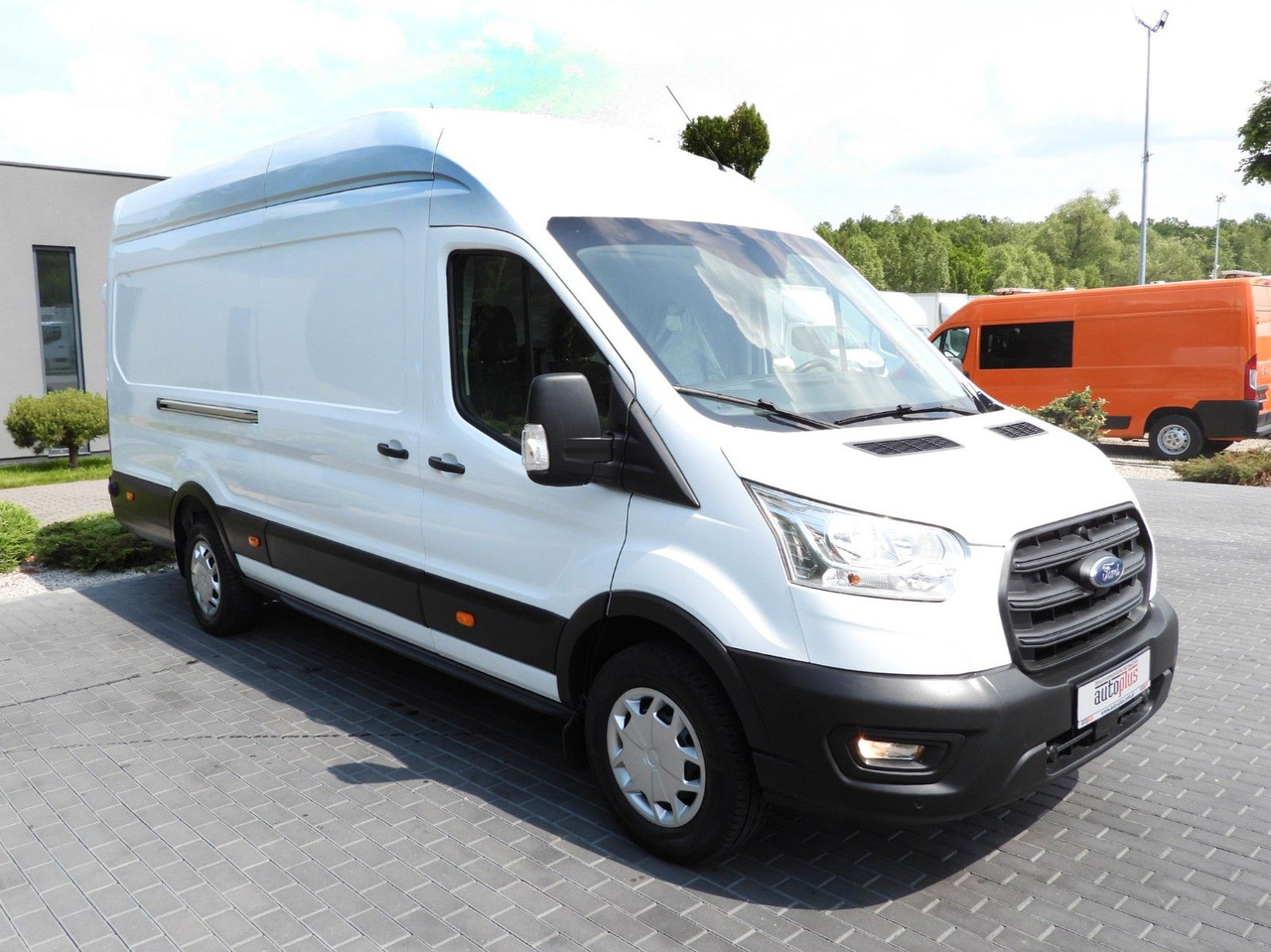 Ford TRANSIT KASTENWAGEN TEMPOMAT LED LEUCHTEN - Furgone chiuso: foto 4 Ford TRANSIT KASTENWAGEN TEMPOMAT LED LEUCHTEN - Furgone chiuso: foto 4