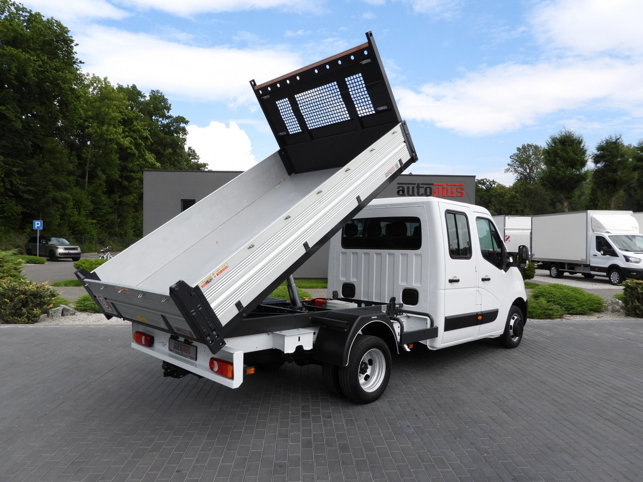 OPEL MOVANO TIPPER DOUBLE CABIN DOKA 7 SEATS LED LIGHTS TWIN WHEELS AIR CONDITIONING 145HP - Furgone: foto 3 OPEL MOVANO TIPPER DOUBLE CABIN DOKA 7 SEATS LED LIGHTS TWIN WHEELS AIR CONDITIONING 145HP - Furgone: foto 3