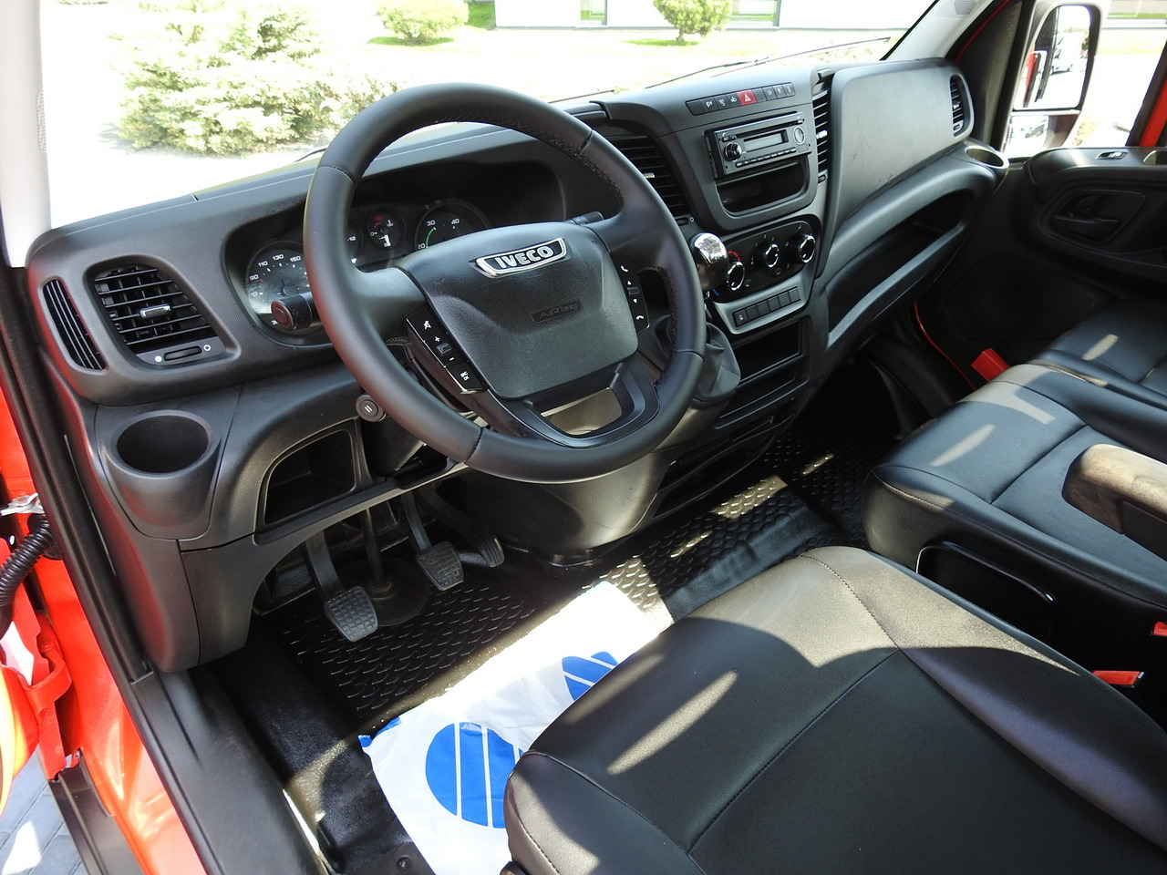 IVECO DAILY 35C13 TIPPER CRUISE CONTROL AIR CONDITIONING TWIN WHEELS 130HP - Furgone ribaltabile: foto 2 IVECO DAILY 35C13 TIPPER CRUISE CONTROL AIR CONDITIONING TWIN WHEELS 130HP - Furgone ribaltabile: foto 2
