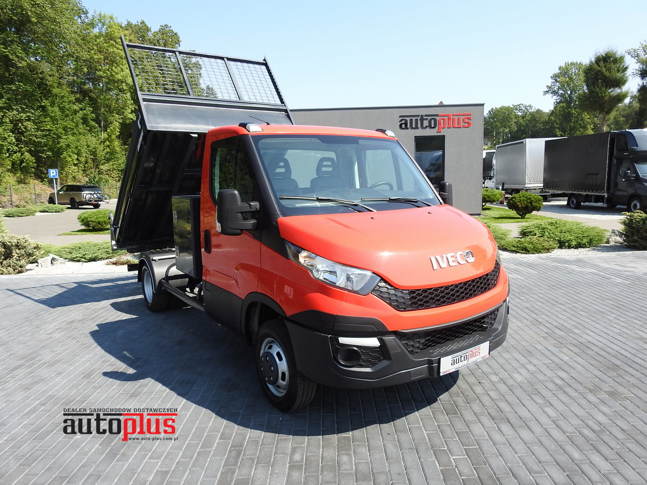 IVECO DAILY 35C13 TIPPER CRUISE CONTROL AIR CONDITIONING TWIN WHEELS 130HP - Furgone ribaltabile: foto 1 IVECO DAILY 35C13 TIPPER CRUISE CONTROL AIR CONDITIONING TWIN WHEELS 130HP - Furgone ribaltabile: foto 1
