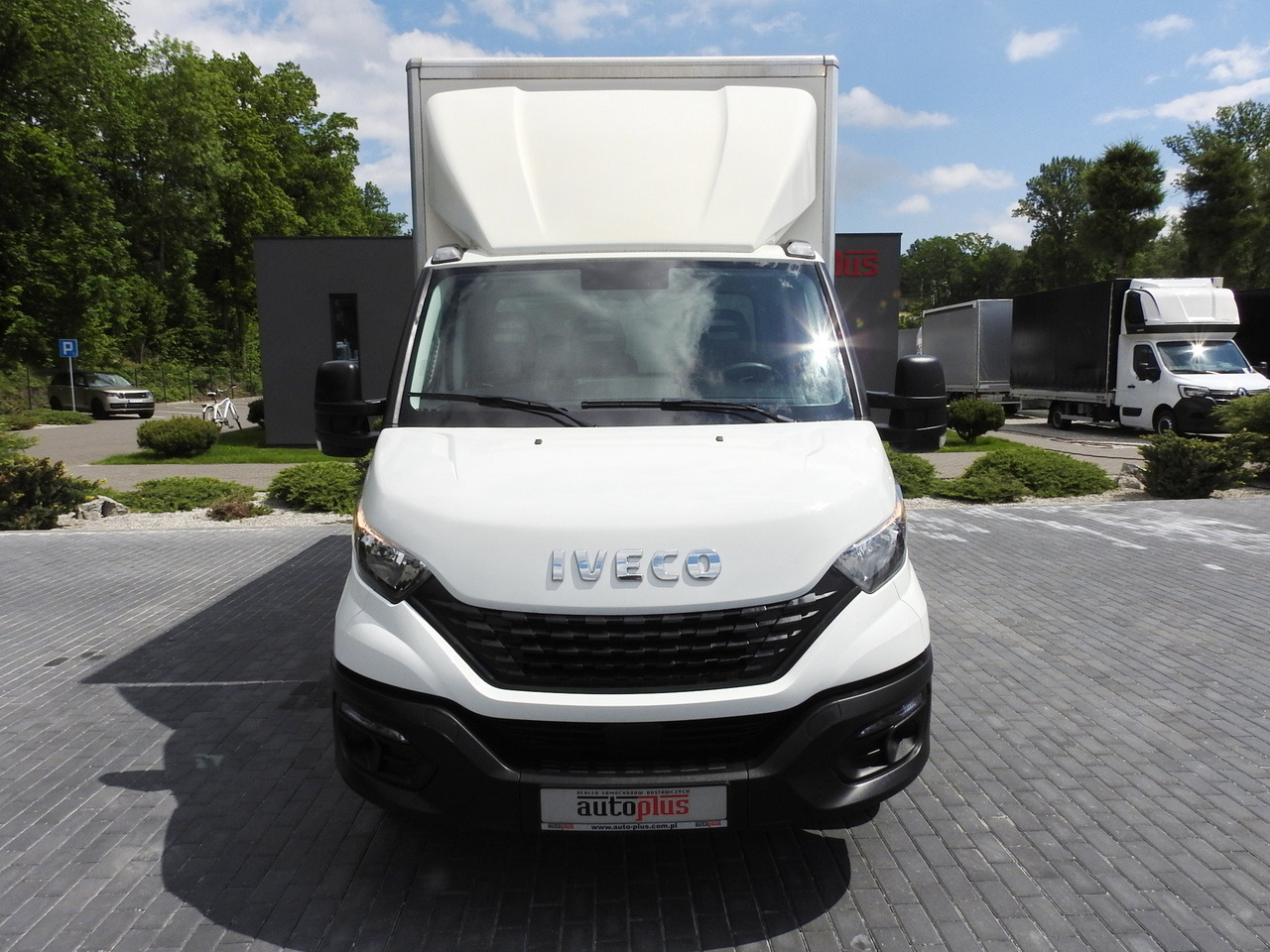 IVECO DAILY 35S14 8 PALLETS CRUISE CONTROL TWIN WHEELS AIR CONDITIONING  140HP - Furgone box: foto 5 IVECO DAILY 35S14 8 PALLETS CRUISE CONTROL TWIN WHEELS AIR CONDITIONING  140HP - Furgone box: foto 5