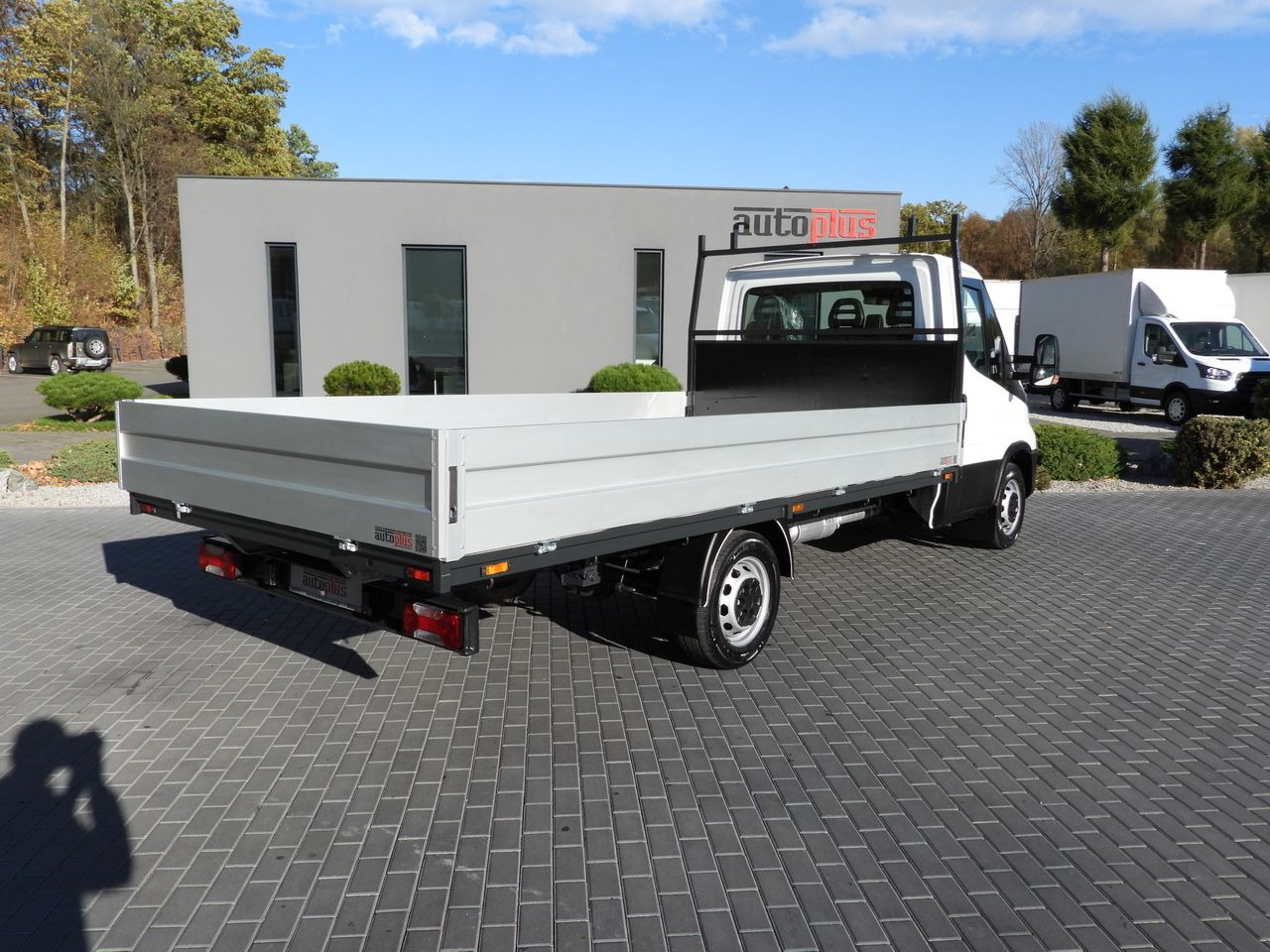 IVECO DAILY 35S14 STAKE BODY 8 PALLETS CRUISE CONTROL AIR CONDITIONING  140HP - Furgone con cassone fisso: foto 3 IVECO DAILY 35S14 STAKE BODY 8 PALLETS CRUISE CONTROL AIR CONDITIONING  140HP - Furgone con cassone fisso: foto 3