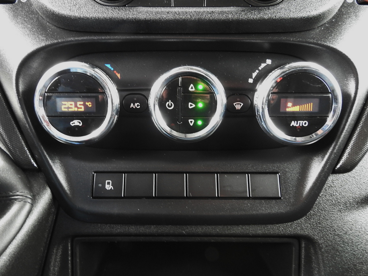 Furgone centinato IVECO DAILY  35S18 TARPAULIN 10 PALLETS WEBASTO CRUISE CONTROL AIR CONDITIONING  180HP: foto 40