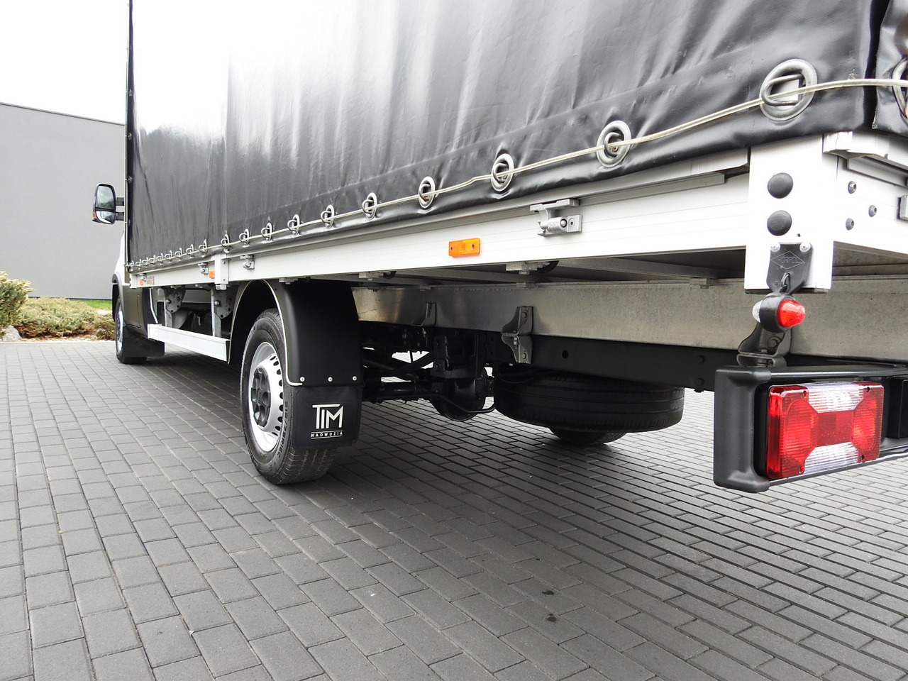 Furgone centinato IVECO DAILY  35S18 TARPAULIN 10 PALLETS WEBASTO CRUISE CONTROL AIR CONDITIONING  180HP: foto 16