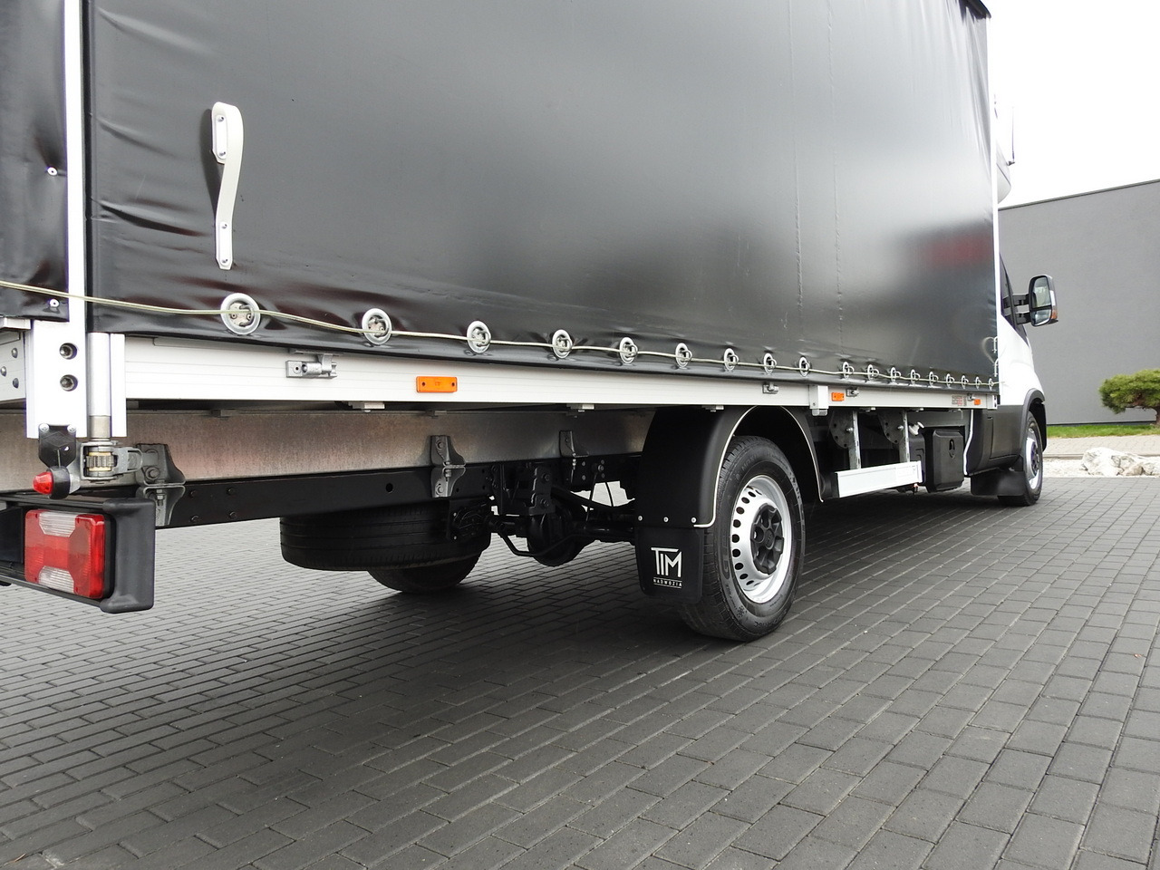 Furgone centinato IVECO DAILY  35S18 TARPAULIN 10 PALLETS WEBASTO CRUISE CONTROL AIR CONDITIONING  180HP: foto 17