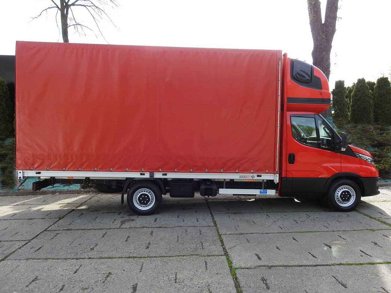 Furgone centinato IVECO DAILY 35S18 TARPAULIN 10 PALLETS WEBASTO CRUISE CONTROL LED LIGHTS AIR CONDITIONING  180HP: foto 7