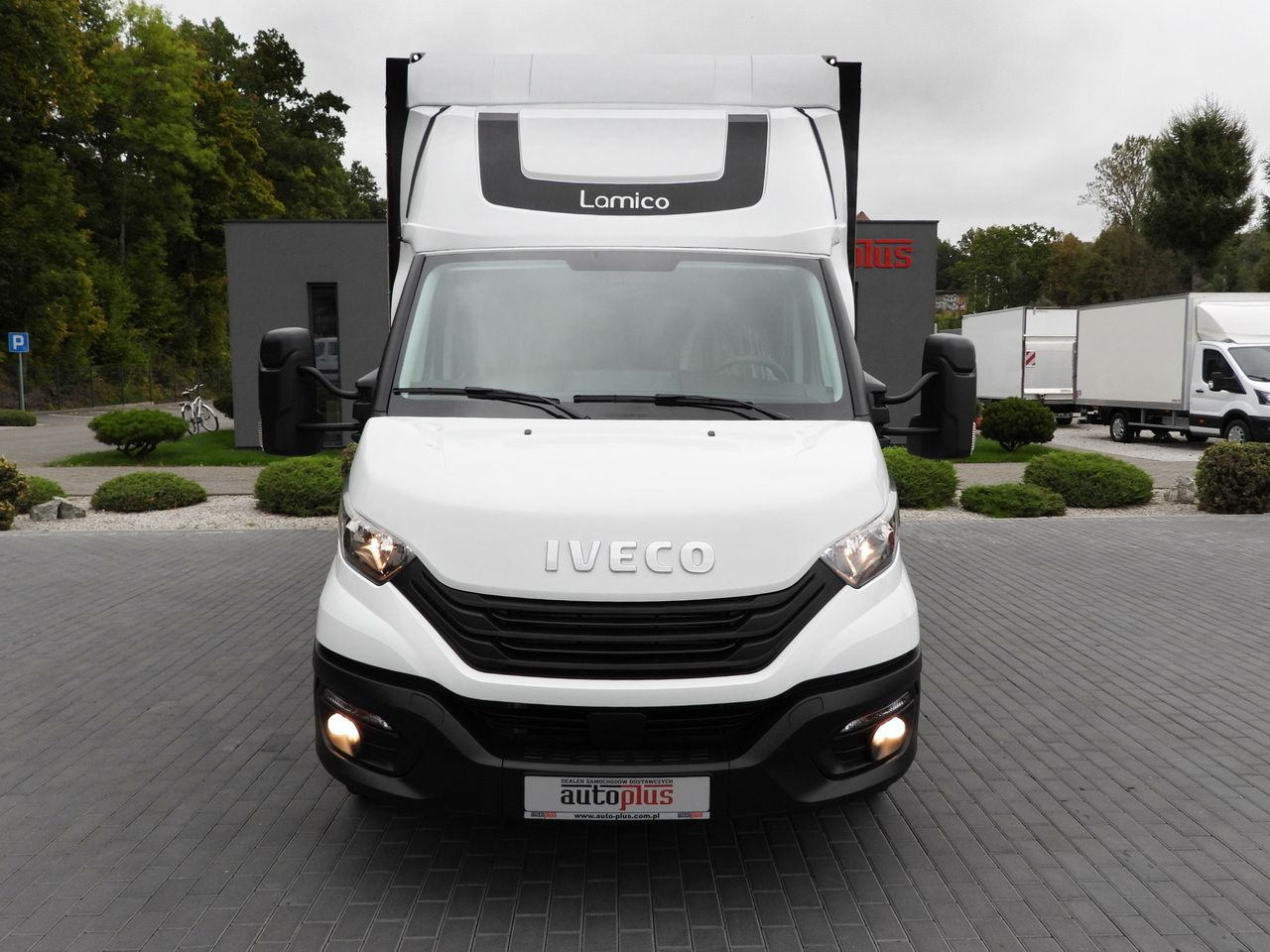 IVECO DAILY 35S18 TARPAULIN 10 PALLETS WEBASTO CRUISE CONTROL PNEUMATICS AIR CONDITIONING  180HP - Furgone centinato: foto 5 IVECO DAILY 35S18 TARPAULIN 10 PALLETS WEBASTO CRUISE CONTROL PNEUMATICS AIR CONDITIONING  180HP - Furgone centinato: foto 5
