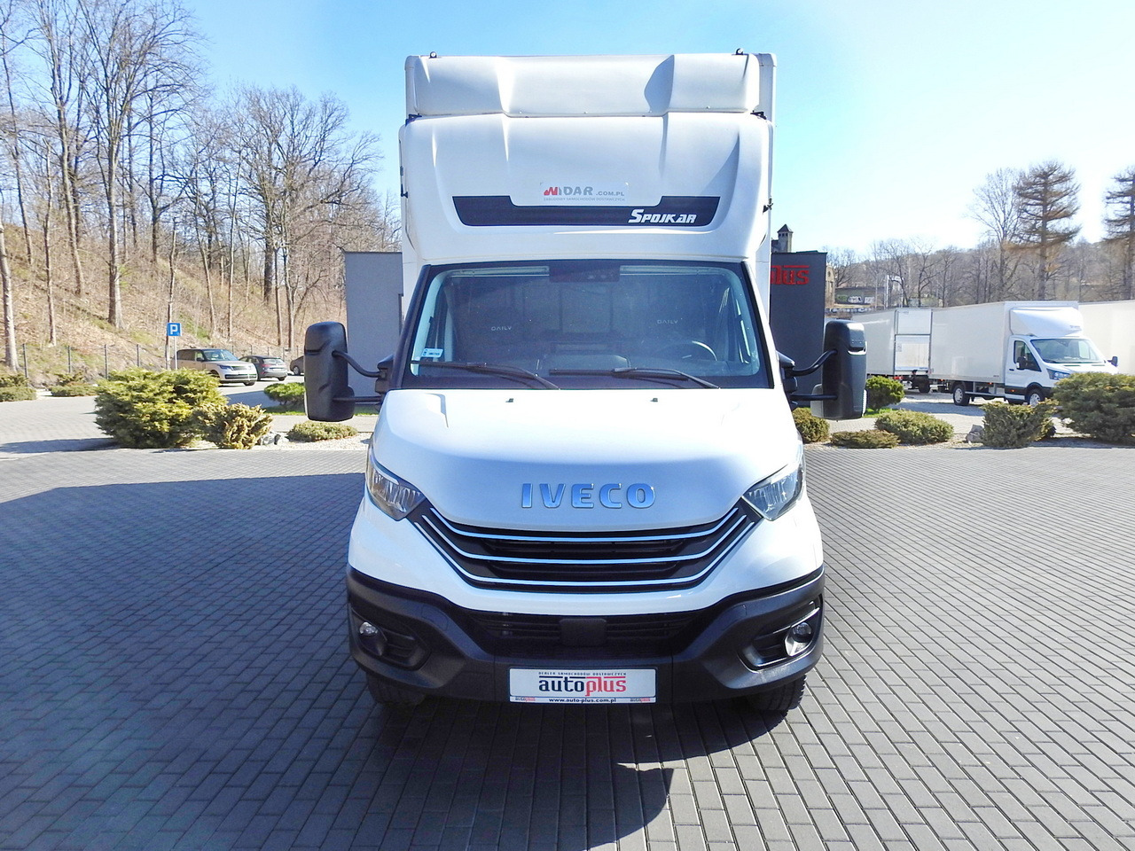 IVECO DAILY 70C18 BOX LIFT 14 PALLETS WEBASTO CRUISE CONTROL NAVIGATION LED LIGHTS TWIN WHEELS AIR CONDITIONING 180HP - Furgone box: foto 5 IVECO DAILY 70C18 BOX LIFT 14 PALLETS WEBASTO CRUISE CONTROL NAVIGATION LED LIGHTS TWIN WHEELS AIR CONDITIONING 180HP - Furgone box: foto 5