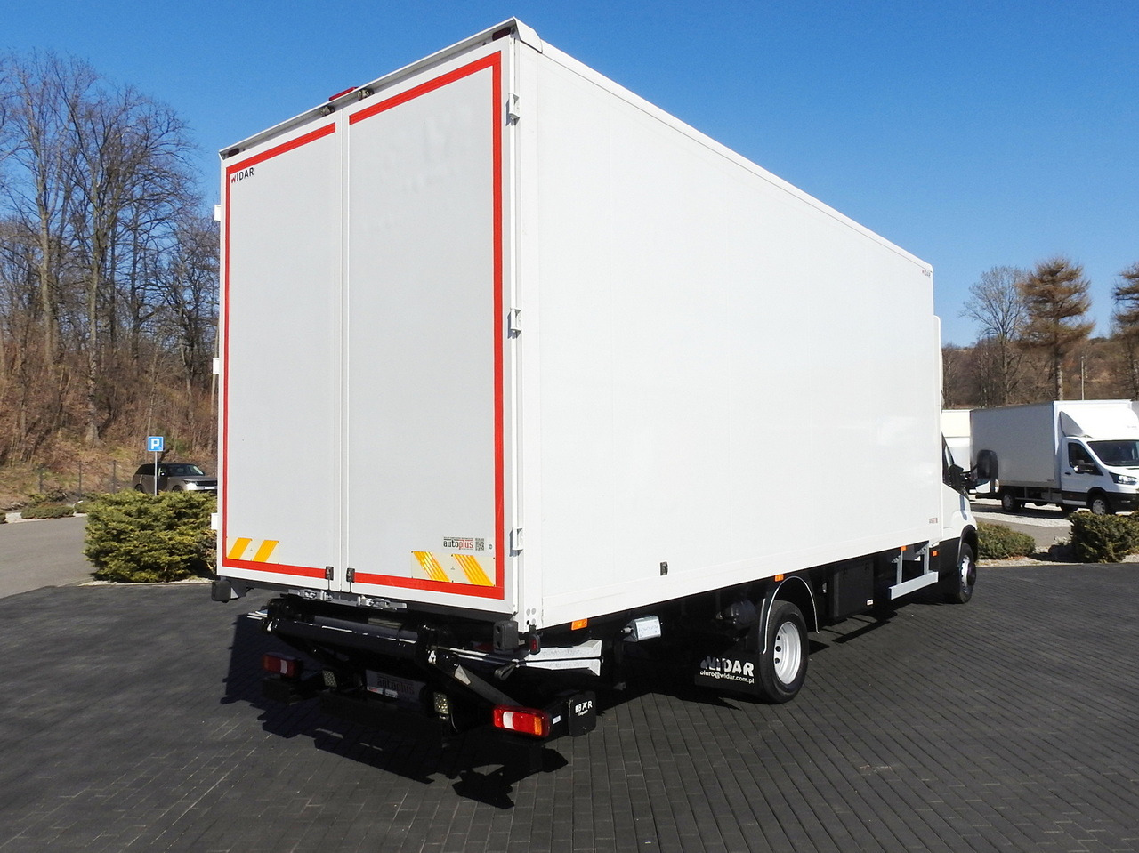 IVECO DAILY 70C18 BOX LIFT 14 PALLETS WEBASTO CRUISE CONTROL NAVIGATION LED LIGHTS TWIN WHEELS AIR CONDITIONING  180HP - Furgone frigo: foto 3 IVECO DAILY 70C18 BOX LIFT 14 PALLETS WEBASTO CRUISE CONTROL NAVIGATION LED LIGHTS TWIN WHEELS AIR CONDITIONING  180HP - Furgone frigo: foto 3