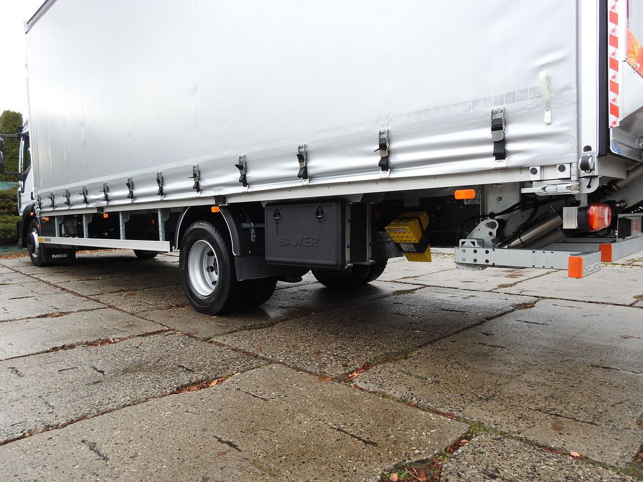 Furgone centinato nuovo IVECO EUROCARGO 120-250 NEW TARPAULIN LIFT 18 PALLETS WEBASTO CRUISE CONTROL AIR CONDITIONING LED LIGHTS PNEUMATICS AUTOMATIC TRANSMISSION HI-MATIC 250HP: foto 21 Furgone centinato nuovo IVECO EUROCARGO 120-250 NEW TARPAULIN LIFT 18 PALLETS WEBASTO CRUISE CONTROL AIR CONDITIONING LED LIGHTS PNEUMATICS AUTOMATIC TRANSMISSION HI-MATIC 250HP: foto 21