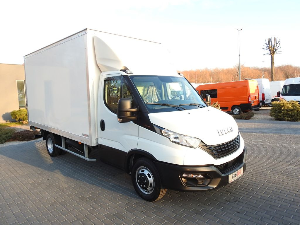Iveco DAILY 35S16 KOFFER AUFZUG 8 PALETTEN TEMPOMAT - Furgone box: foto 4 Iveco DAILY 35S16 KOFFER AUFZUG 8 PALETTEN TEMPOMAT - Furgone box: foto 4