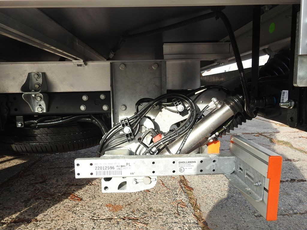 Leasing di Iveco DAILY 35S16 NEU PRITSCHE PLANE 8 PALETTEN AUFZUG  Iveco DAILY 35S16 NEU PRITSCHE PLANE 8 PALETTEN AUFZUG: foto 19