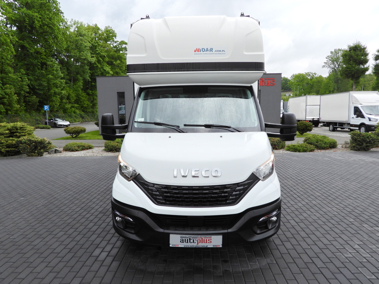 Iveco DAILY 35S18 PRITSCHE PLANE 10 PALETTEN WEBASTO - Furgone centinato: foto 5 Iveco DAILY 35S18 PRITSCHE PLANE 10 PALETTEN WEBASTO - Furgone centinato: foto 5