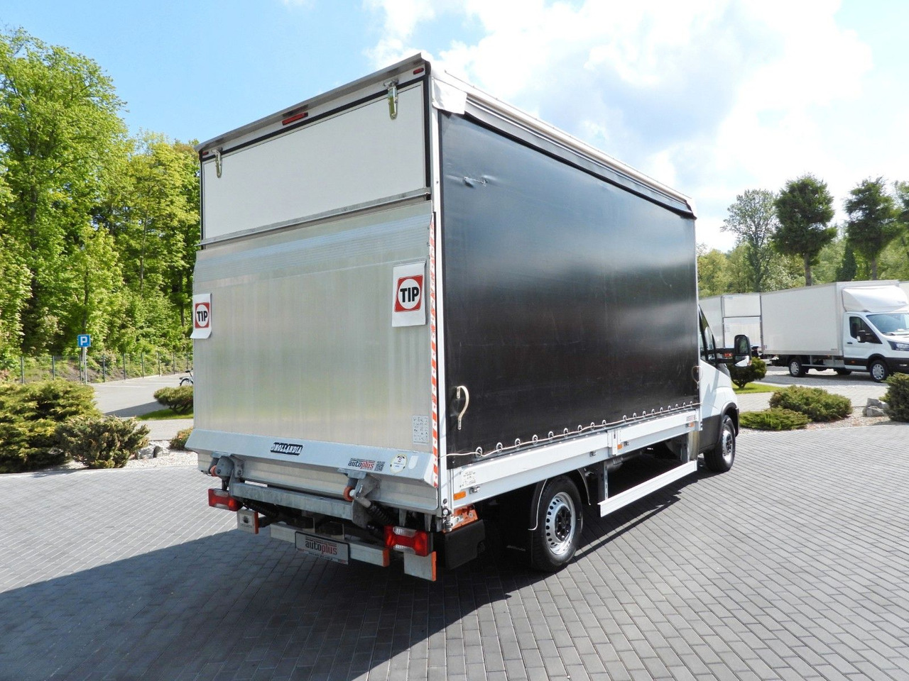Iveco DAILY 35S18 PRITSCHE PLANE AUFZUG 8 PALETTEN - Furgone centinato: foto 3 Iveco DAILY 35S18 PRITSCHE PLANE AUFZUG 8 PALETTEN - Furgone centinato: foto 3