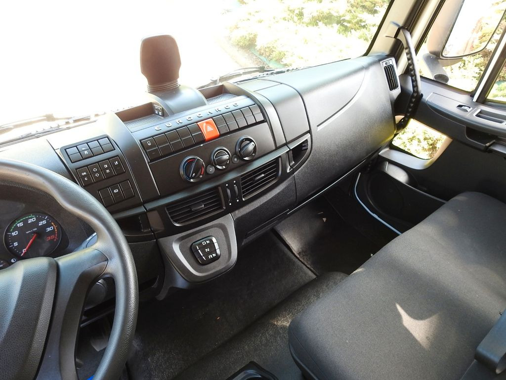 Camion centinato Iveco EUROCARGO  PRITSCHE PLANE 20 PALETTEN: foto 24