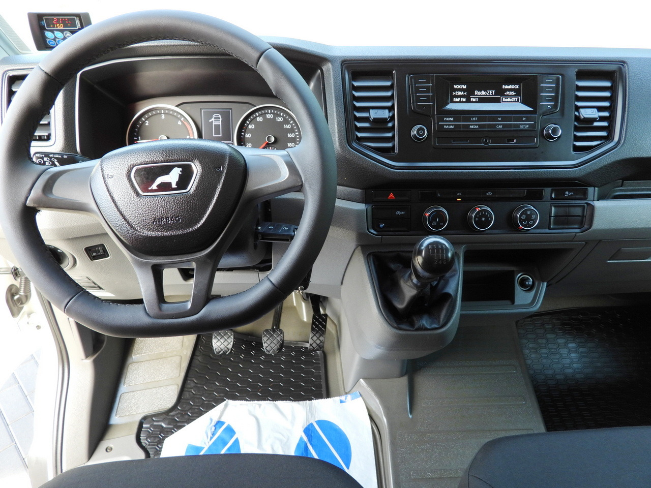 Leasing di MAN TGE 3.140 REGRIGERATOR BOX -1*C 8 PALLETS HEATING FUNCTION CRUISE CONTROL PNEUMATICS AIR CONDITIONING  140HP MAN TGE 3.140 REGRIGERATOR BOX -1*C 8 PALLETS HEATING FUNCTION CRUISE CONTROL PNEUMATICS AIR CONDITIONING  140HP: foto 32
