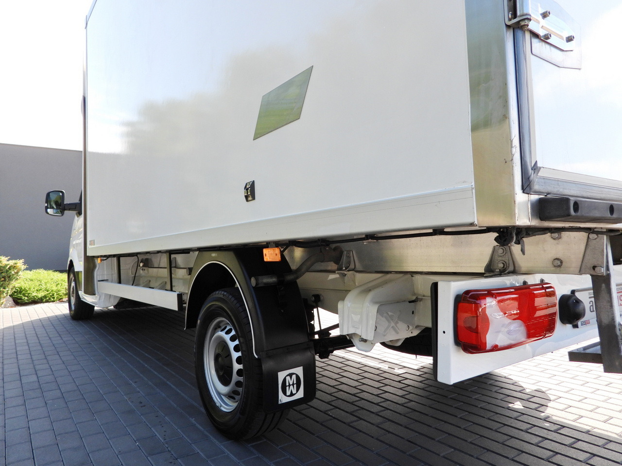 Leasing di MAN TGE 3.140 REGRIGERATOR BOX -1*C 8 PALLETS HEATING FUNCTION CRUISE CONTROL PNEUMATICS AIR CONDITIONING  140HP MAN TGE 3.140 REGRIGERATOR BOX -1*C 8 PALLETS HEATING FUNCTION CRUISE CONTROL PNEUMATICS AIR CONDITIONING  140HP: foto 16