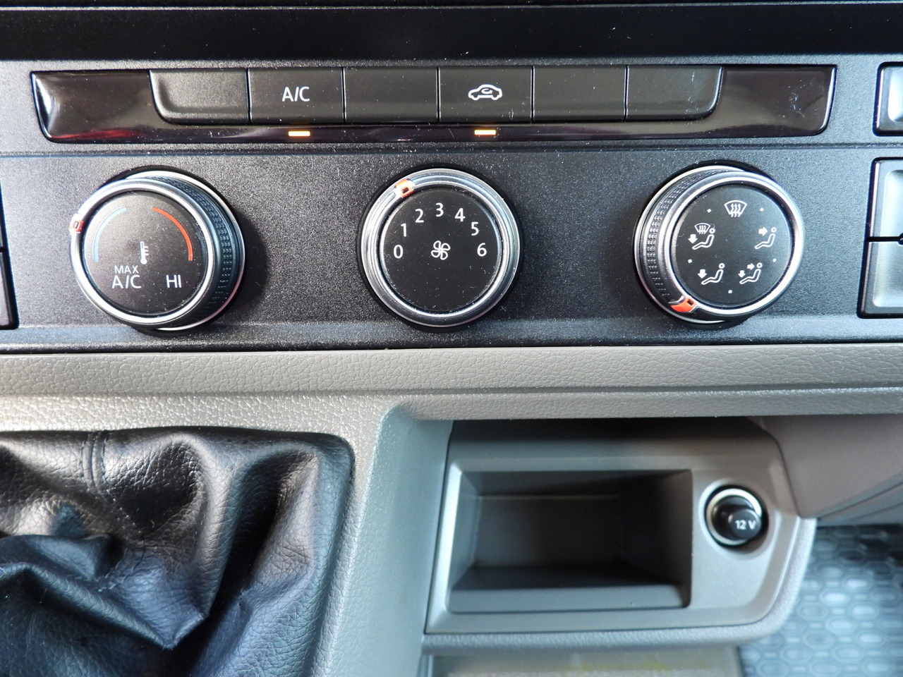 Leasing di MAN TGE 3.140 REGRIGERATOR BOX -1*C 8 PALLETS HEATING FUNCTION CRUISE CONTROL PNEUMATICS AIR CONDITIONING  140HP MAN TGE 3.140 REGRIGERATOR BOX -1*C 8 PALLETS HEATING FUNCTION CRUISE CONTROL PNEUMATICS AIR CONDITIONING  140HP: foto 40