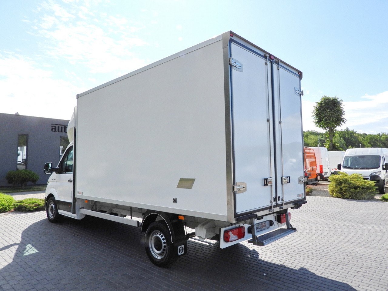 Leasing di MAN TGE 3.140 REGRIGERATOR BOX -1*C 8 PALLETS HEATING FUNCTION CRUISE CONTROL PNEUMATICS AIR CONDITIONING  140HP MAN TGE 3.140 REGRIGERATOR BOX -1*C 8 PALLETS HEATING FUNCTION CRUISE CONTROL PNEUMATICS AIR CONDITIONING  140HP: foto 10