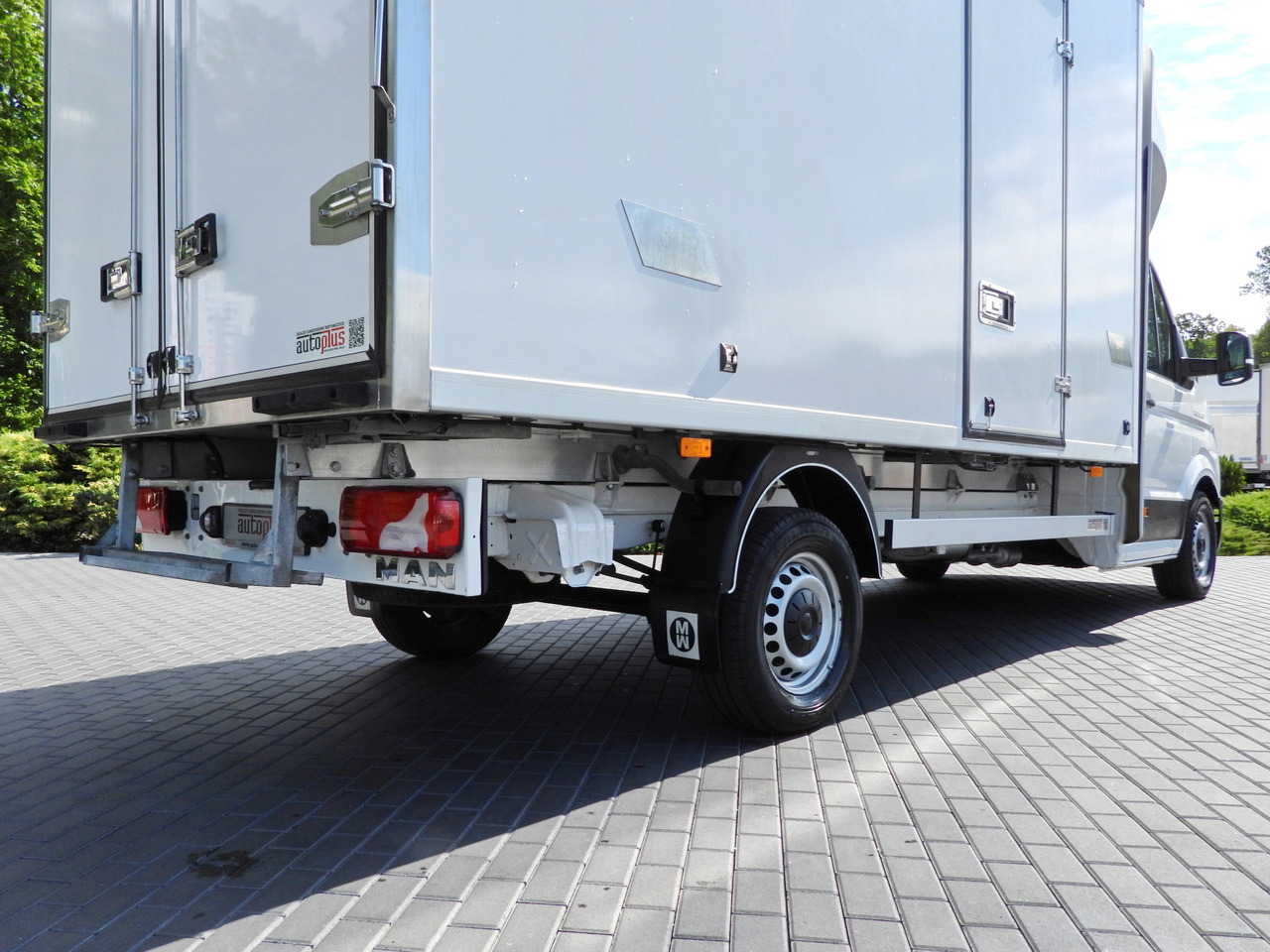 Leasing di MAN TGE 3.140 REGRIGERATOR BOX -1*C 8 PALLETS HEATING FUNCTION CRUISE CONTROL PNEUMATICS AIR CONDITIONING  140HP MAN TGE 3.140 REGRIGERATOR BOX -1*C 8 PALLETS HEATING FUNCTION CRUISE CONTROL PNEUMATICS AIR CONDITIONING  140HP: foto 26