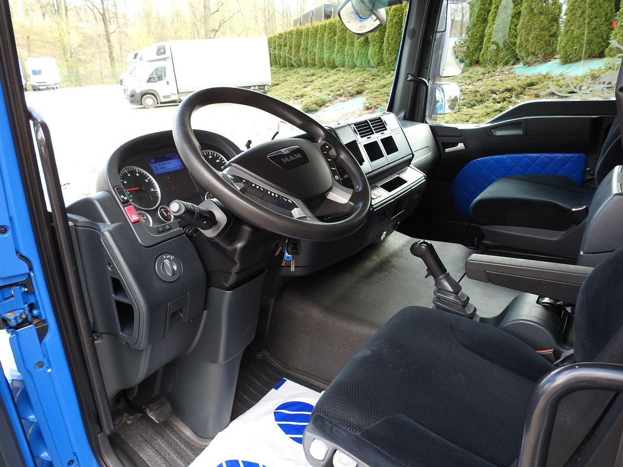 MAN TGM 15.290 TARPAULIN LIFT 18 PALLETS CRUISE CONTROL TWIN WHEELS AIR CONDITIONING 290HP - Furgone centinato: foto 2 MAN TGM 15.290 TARPAULIN LIFT 18 PALLETS CRUISE CONTROL TWIN WHEELS AIR CONDITIONING 290HP - Furgone centinato: foto 2