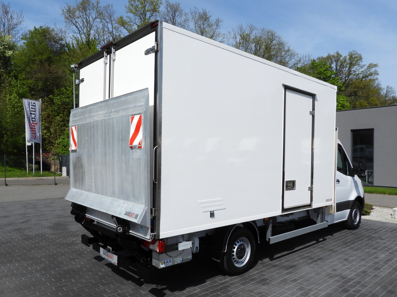 Furgone frigo MERCEDES SPRINTER 316 REGRIGERATOR BOX 0*C LIFT 8 PALLETS CRUISE CONTROL PNEUMATICS AIR CONDITIONING 160HP: foto 14 Furgone frigo MERCEDES SPRINTER 316 REGRIGERATOR BOX 0*C LIFT 8 PALLETS CRUISE CONTROL PNEUMATICS AIR CONDITIONING 160HP: foto 14