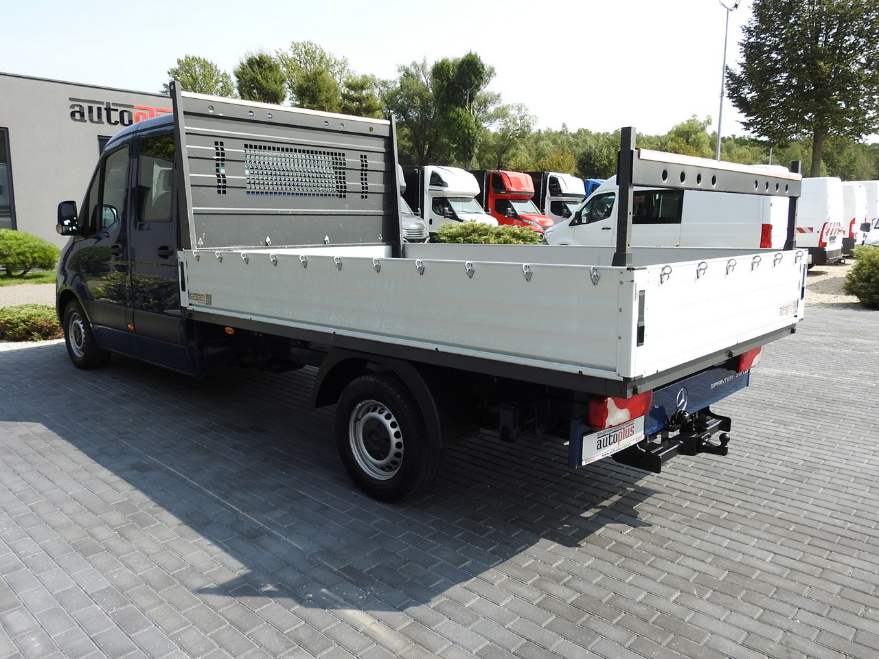 Furgone doppia cabina MERCEDES SPRINTER 316 STAKE BODY DOUBLE CABIN DOKA 7 SEATS AIR CONDITIONING  160HP: foto 9 Furgone doppia cabina MERCEDES SPRINTER 316 STAKE BODY DOUBLE CABIN DOKA 7 SEATS AIR CONDITIONING  160HP: foto 9