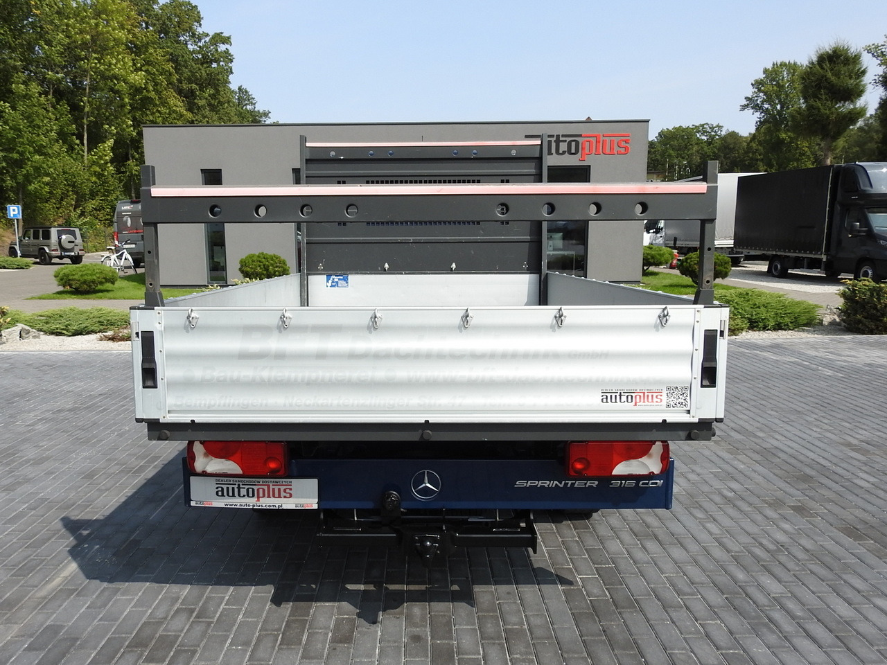 Furgone doppia cabina MERCEDES SPRINTER 316 STAKE BODY DOUBLE CABIN DOKA 7 SEATS AIR CONDITIONING  160HP: foto 10 Furgone doppia cabina MERCEDES SPRINTER 316 STAKE BODY DOUBLE CABIN DOKA 7 SEATS AIR CONDITIONING  160HP: foto 10