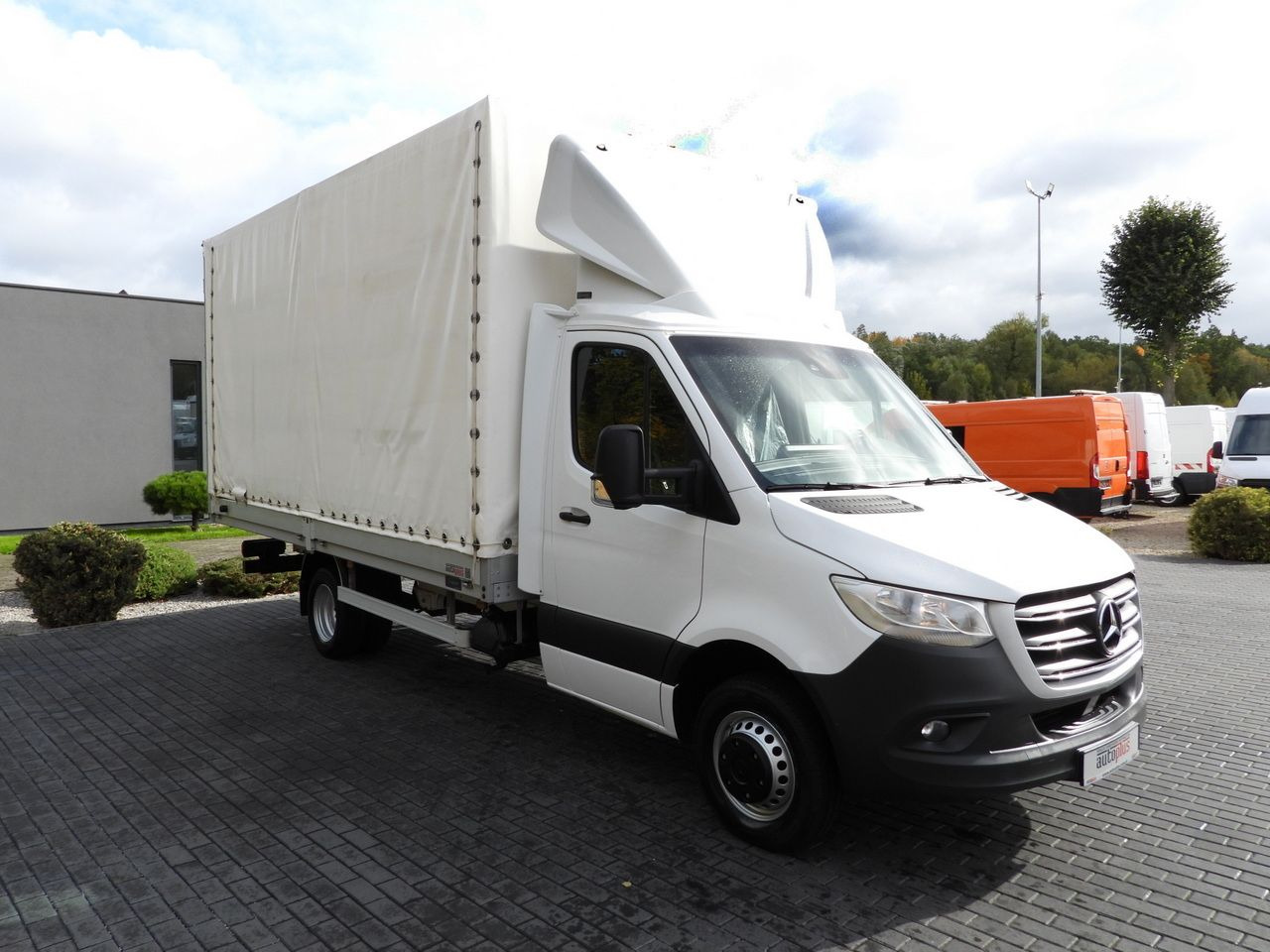 MERCEDES SPRINTER 316 TARPAULIN 10 PALLETS TWIN WHEELS AIR CONDITIONING 165HP - Furgone centinato: foto 4 MERCEDES SPRINTER 316 TARPAULIN 10 PALLETS TWIN WHEELS AIR CONDITIONING 165HP - Furgone centinato: foto 4