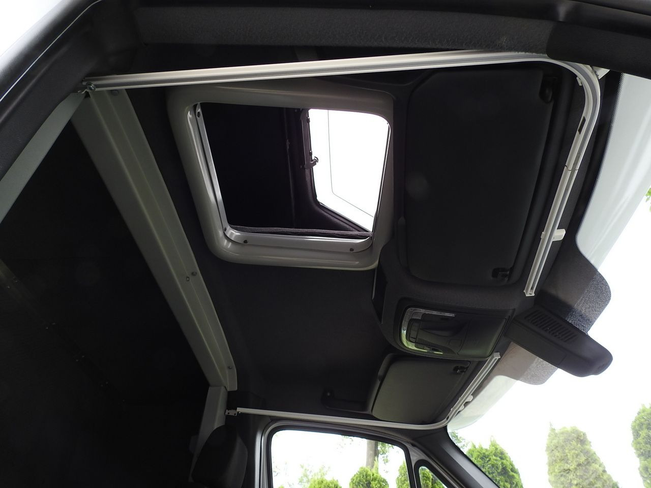 Furgone centinato MERCEDES SPRINTER 316 TARPAULIN 10 PALLETS WEBASTO CRUISE CONTROL AIR CONDITIONING  165HP: foto 41