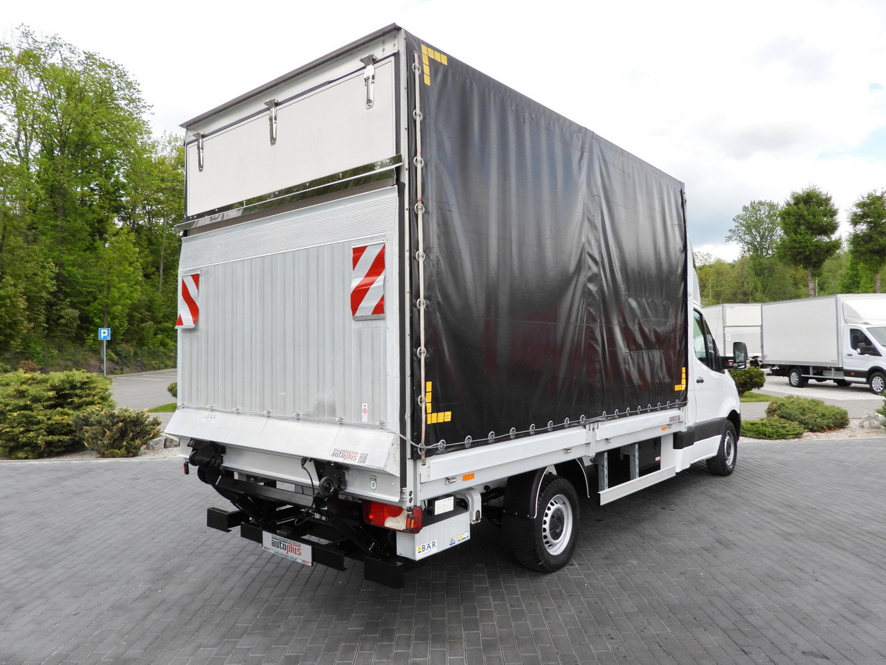 MERCEDES SPRINTER 316 TARPAULIN LIFT 8 PALLETS WEBASTO CRUISE CONTROL AIR CONDITIONING 160HP - Furgone centinato: foto 3 MERCEDES SPRINTER 316 TARPAULIN LIFT 8 PALLETS WEBASTO CRUISE CONTROL AIR CONDITIONING 160HP - Furgone centinato: foto 3