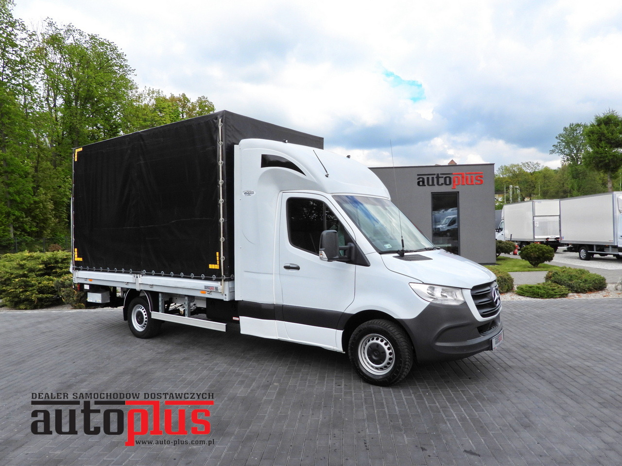 MERCEDES SPRINTER 316 TARPAULIN LIFT 8 PALLETS WEBASTO CRUISE CONTROL AIR CONDITIONING 160HP - Furgone centinato: foto 1 MERCEDES SPRINTER 316 TARPAULIN LIFT 8 PALLETS WEBASTO CRUISE CONTROL AIR CONDITIONING 160HP - Furgone centinato: foto 1